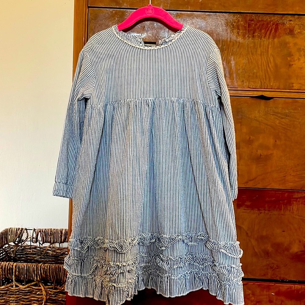 Girls cotton ruffled dress.